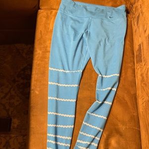 Nike leggings